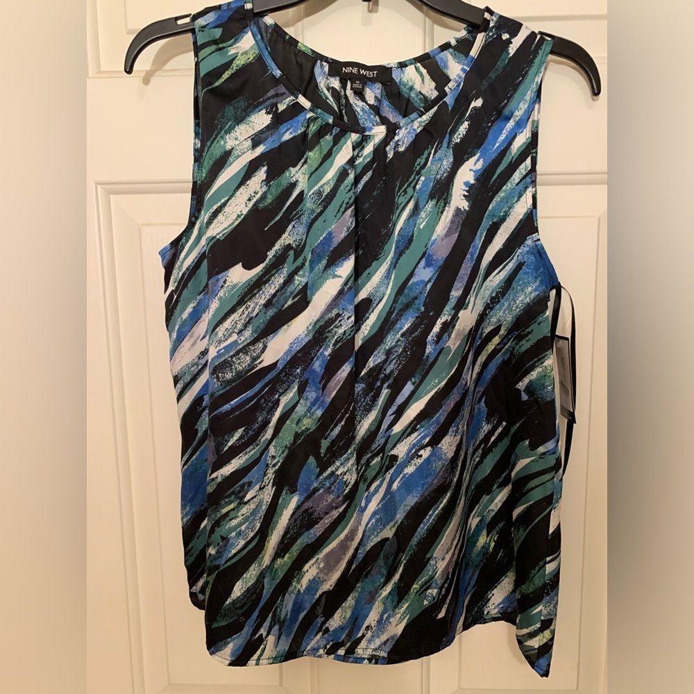 Nine West NWT size Medium blue/green/black print tank